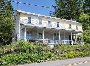 301 Town Hill Rd, Shickshinny, PA 18655