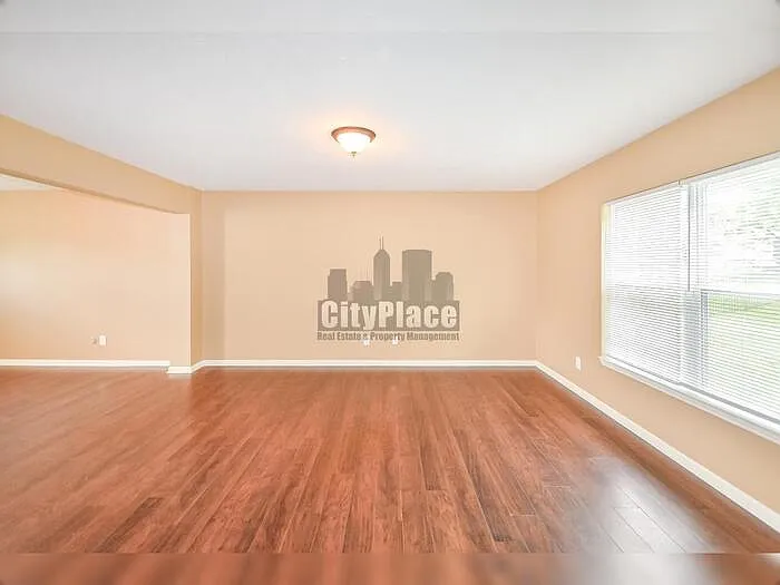 4324 Blue Spruce Ct — Photo 10