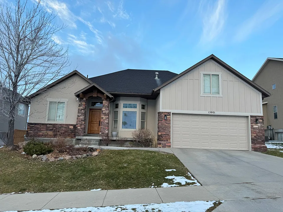 15001 S Eagle Crest Dr