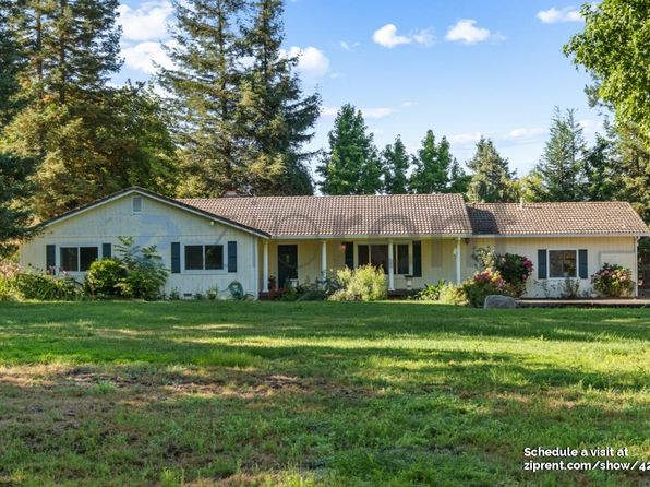 1894 E Cotati Ave