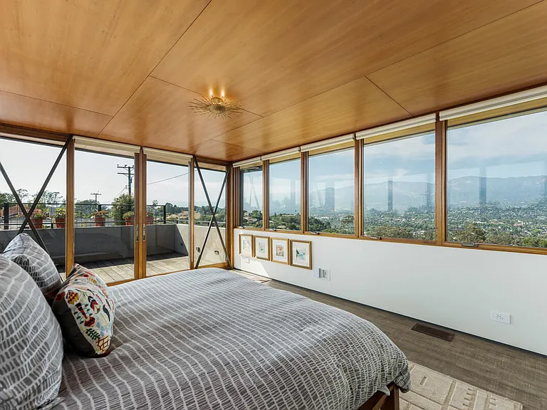 1724 La Coronilla Dr — Photo 30