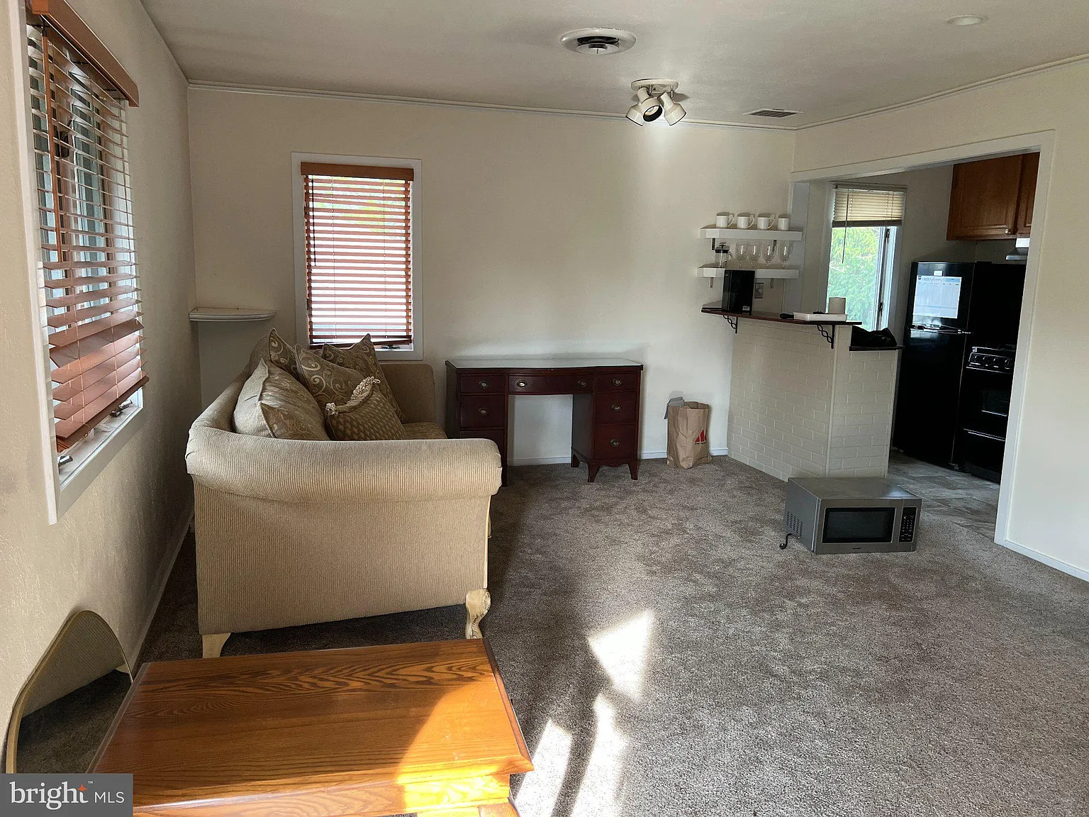 1 bed, 1.0 bath, 425 sqft, $2,000 — Photo 3