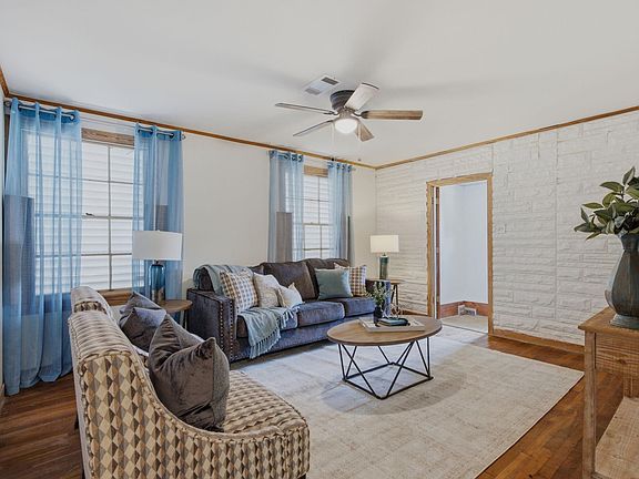 5th image of 3705 Vanderbilt St