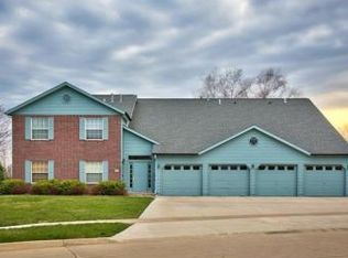 6105 Greenbriar Ln SW UNIT C, Cedar Rapids, IA 52404