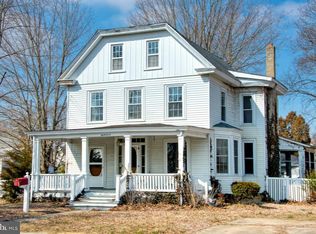 37 W High St, Clayton, NJ 08312