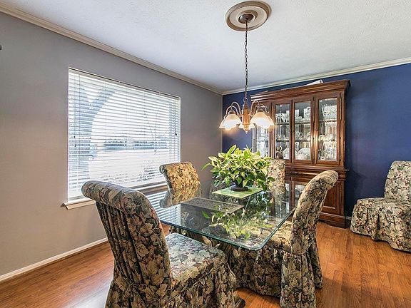 5th image of 2029 Japonica Ln