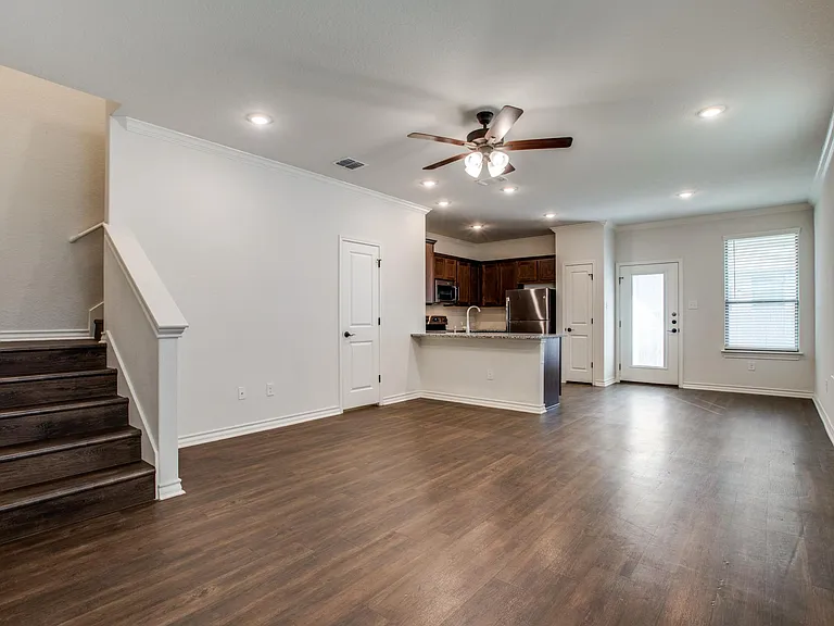 10338 Lynwood Br #101 — Photo 4
