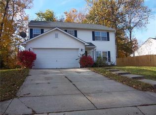 8825 Woodpointe Cir, Indianapolis, IN