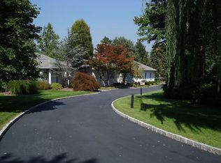 9 Putnam Rd, Livingston, NJ 07039