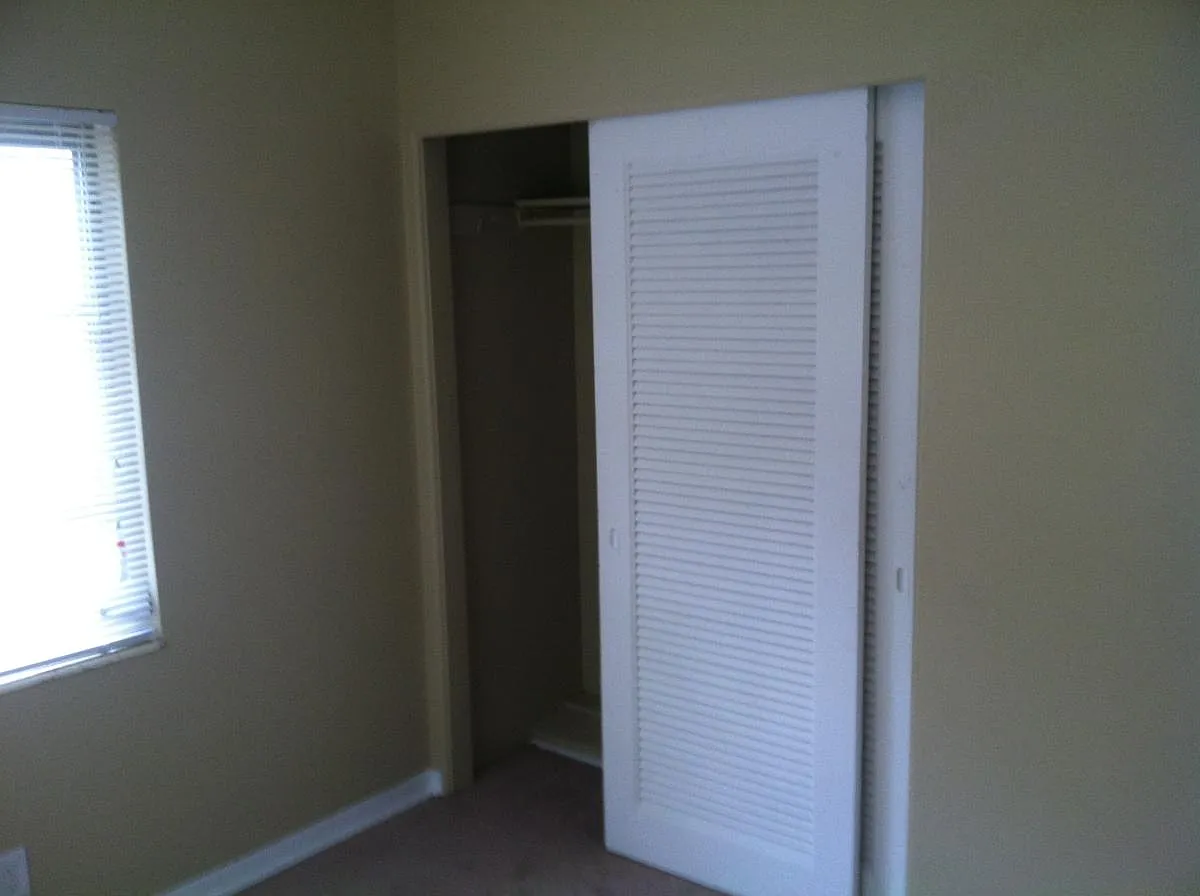 3 bed, 1074 sqft, $1,995 — Photo 4