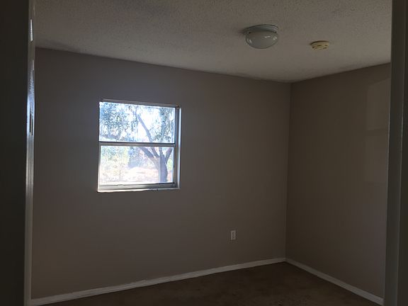 3rd image of 10095 SE 106th Ln