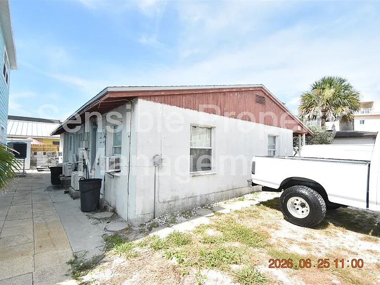 146 Coral Ave #C — Photo 5