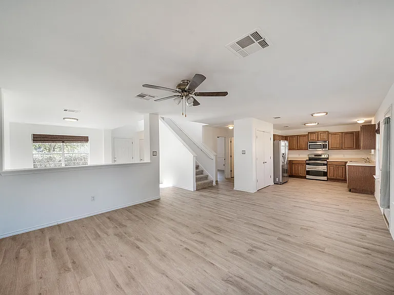314 Phillips St — Photo 7