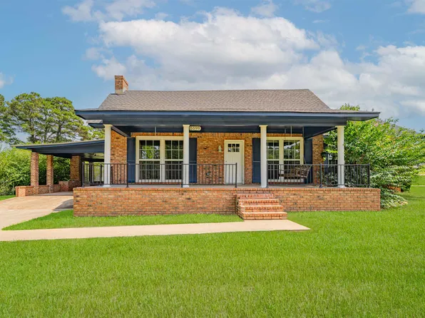 5599 W Juanita Rd, Longview, TX 75605