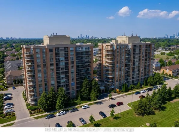1150 Parkwest Pl #506, Mississauga, ON L5E 3K4
