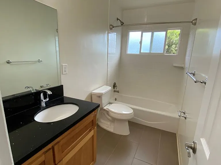Keswick Court Apartments — Photo 20