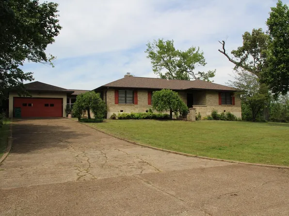 323 N 1st St, Flippin, AR 72634