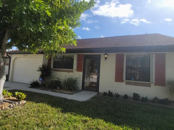 2320 SE Breckenridge Circle, Port St Lucie, FL 34952