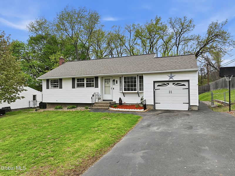 2nd image of 21 Twilight Terrace