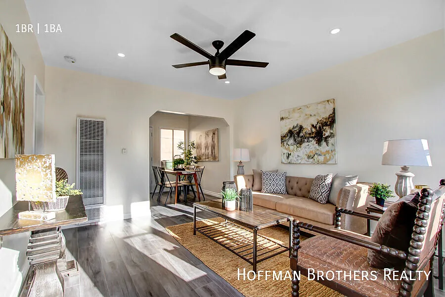 4010 W 130th St Hawthorne, CA 90250 — Photo 2