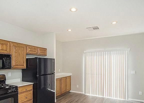 3rd image of 11158 Abbeyfield Rose Dr