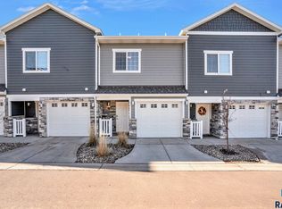 872 S Sycamore Ave #5, Sioux Falls, SD 57110