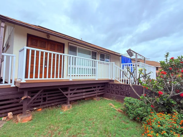 94-1086 Lumihoahu St, Waipahu, HI 96797