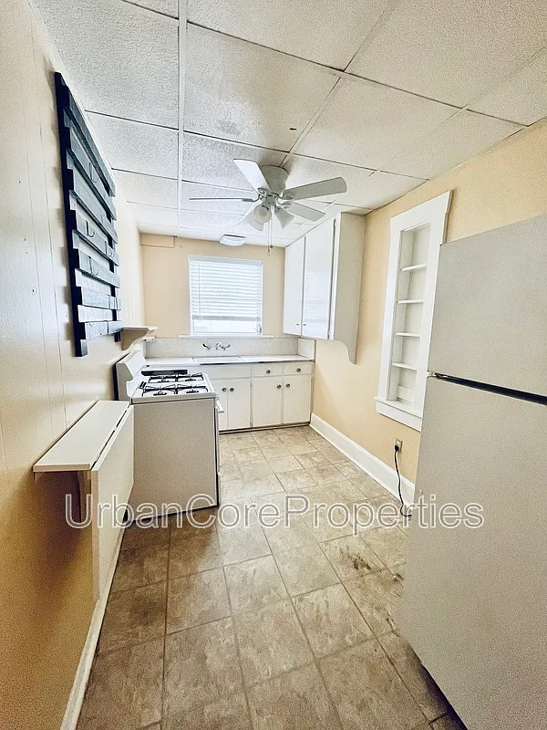1 bed, 1.0 bath, 550 sqft, $1,595 — Photo 4