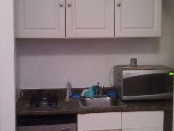 5th image of 140 E 16th St APT 2C