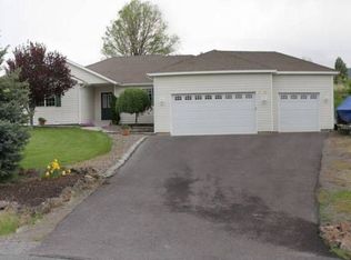 1869 Alisa Ln, Klamath Falls, OR 97601