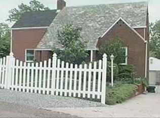 30 Kennedy Ln, Mc Kees Rocks, PA 15136