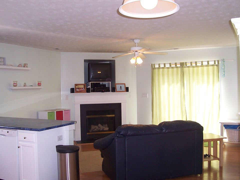 2nd image of 307 Providence Dr