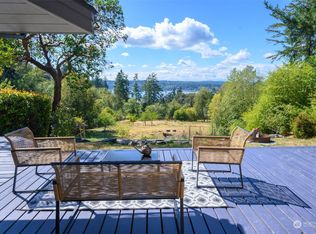 11235 107th Ave SW, Vashon, WA 98070