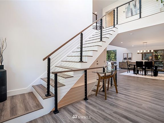 3rd image of 3321 NE 156th Street