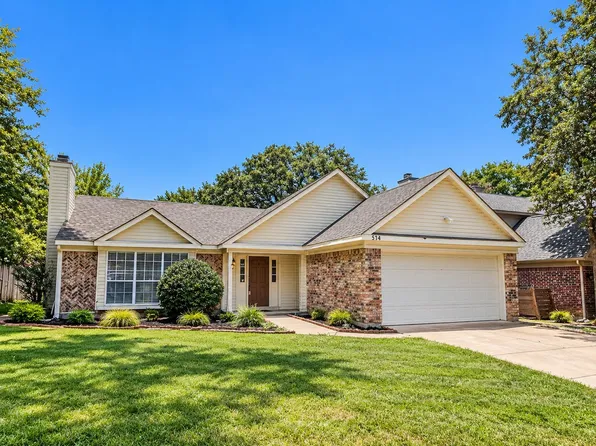 514 Briarcroft Dr, Grapevine, TX 76051