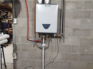 14403 Center Rd, Bath, MI 48808