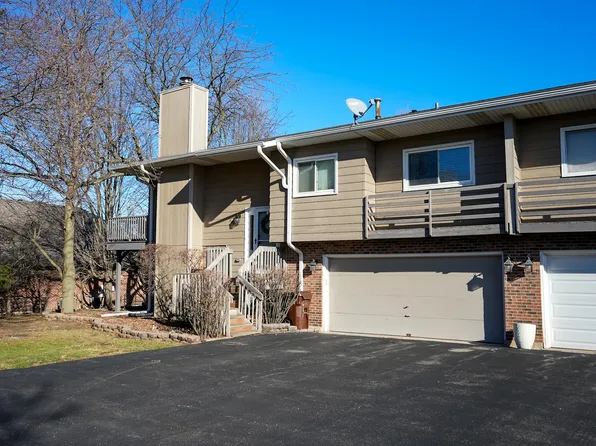 647 Johnson Ave, Frankfort, IL 60423