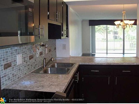 4th image of 2850 Forest Hills Blvd APT 216
