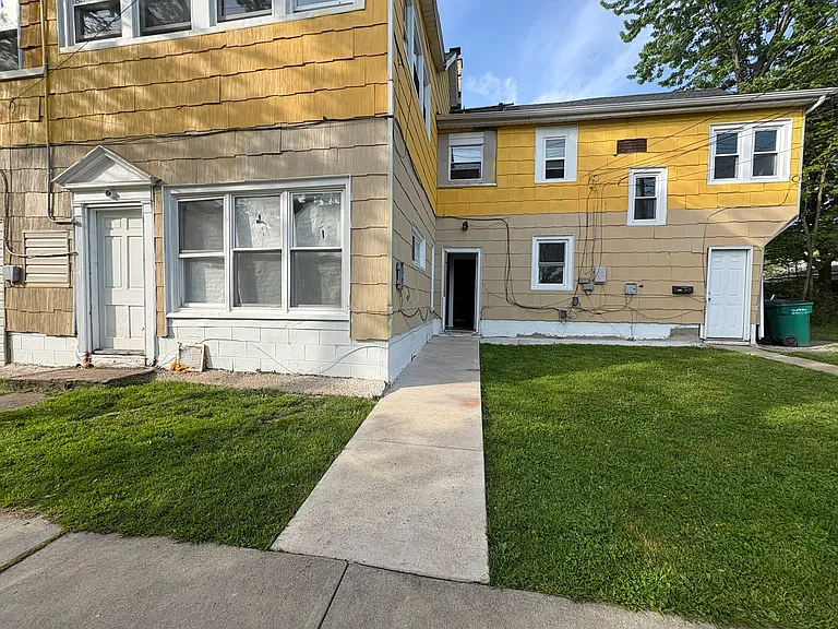 255 Ontario St #1 — Photo 15