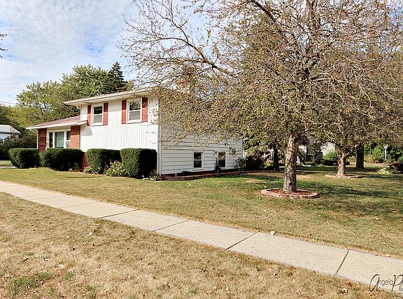 5th image of 208 N Idlewild Ave