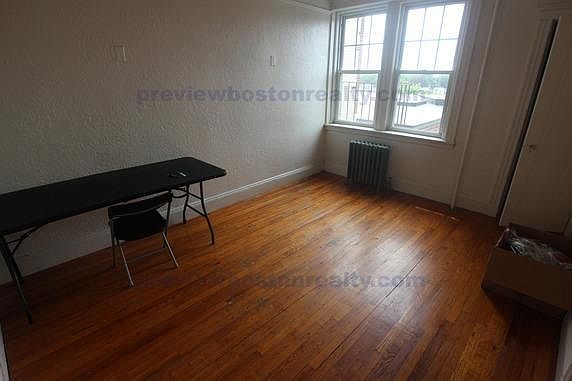2nd image of 1691 Commonwealth Ave #Qt26