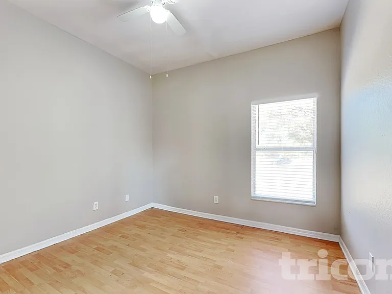 229 Lookout Dr — Photo 8