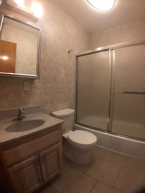 2nd image of 202 5th Ave APT 2R