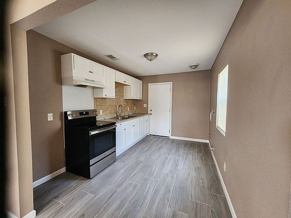 4th image of 206 W Dewey Ave