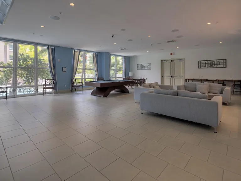 2000 N Bayshore Dr #626 — Photo 26