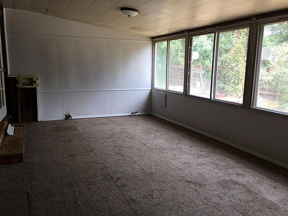 5th image of 2652 13th Ave