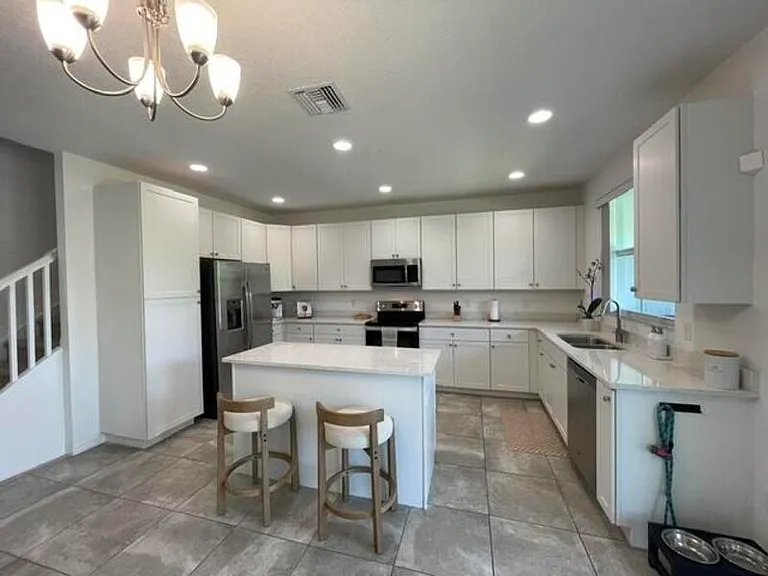 12885 Trevi Isle Dr — Photo 8