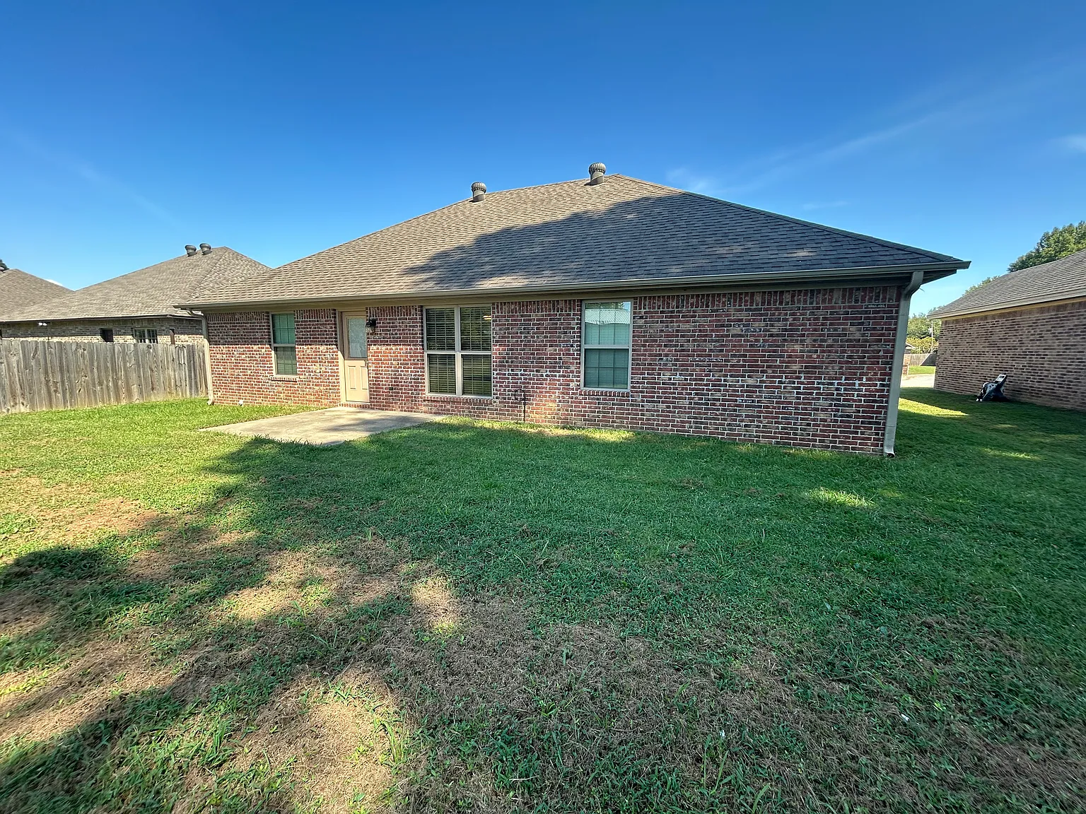 3 bed, 1492 sqft, $1,350 — Photo 2