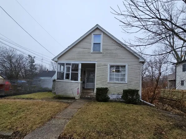 502 Charles St, Sycamore, IL 60178