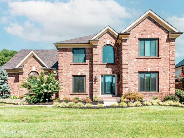 1113 Lake Bluff Cir, Louisville, KY 40245